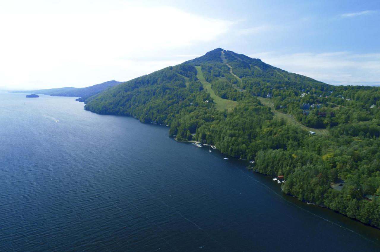 Destination Owl'S Head - Mtn Haus Hotel Mansonville ภายนอก รูปภาพ