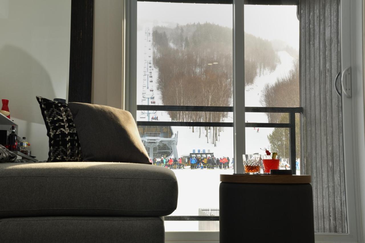 Destination Owl'S Head - Mtn Haus Hotel Mansonville ภายนอก รูปภาพ
